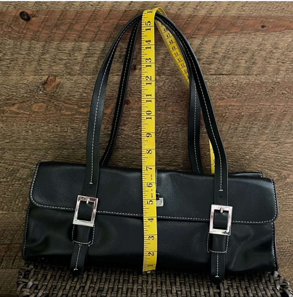 Kenneth Cole Reaction Women’s Leather Baguette Shoulder Bag Black